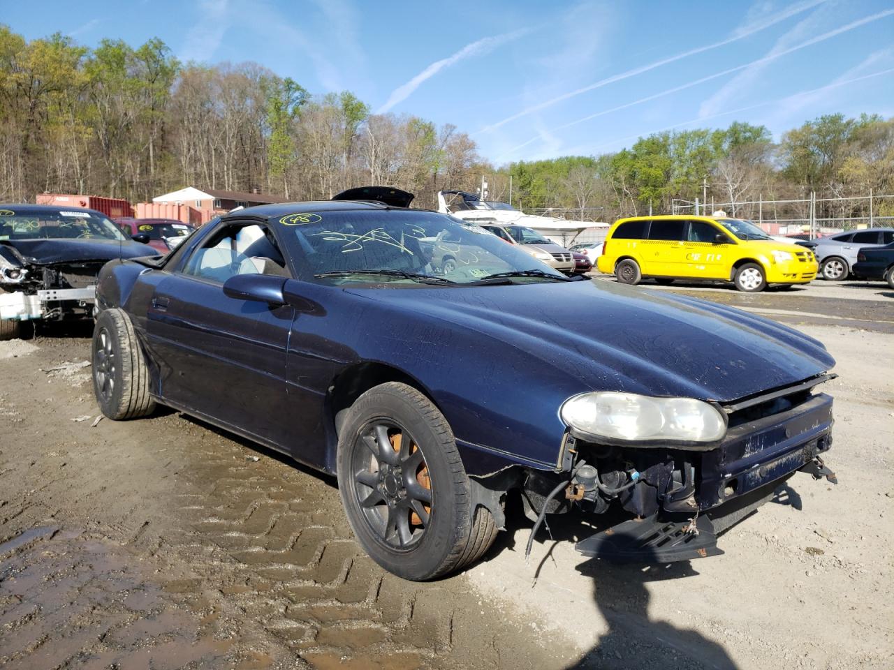 CHEVROLET CAMARO 2001 z numerem VIN 2G1FP22K012123631 - Zdjęcie z aukcji