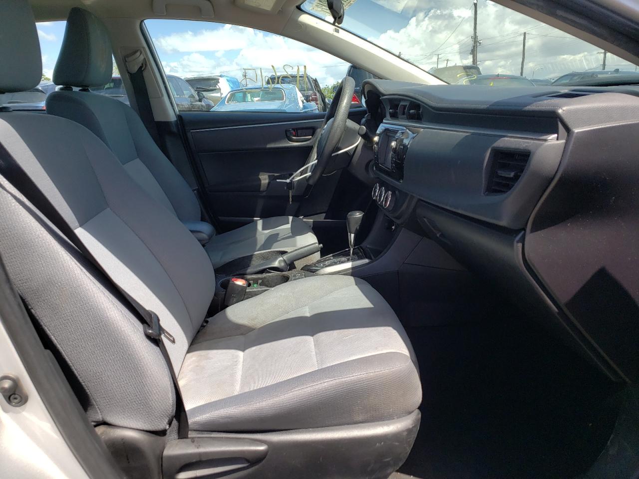 Photo 5 from auction – 2016 TOYOTA COROLLA L with VIN 5YFBURHE6GP419097
