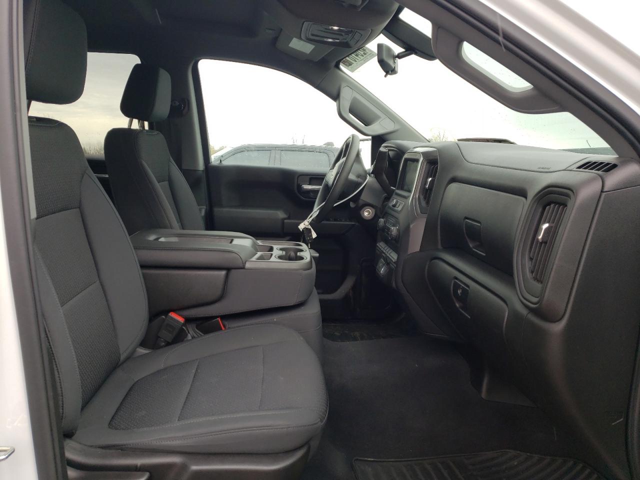 Photo 5 from auction – 2019 CHEVROLET 1500 SILVE with VIN 1GCPYBEH7KZ371611
