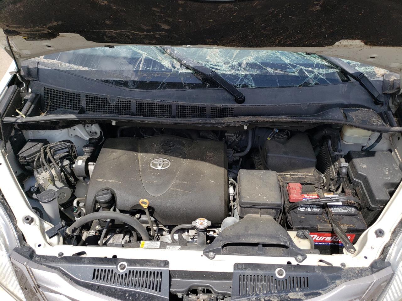 Photo 7 from auction – 2017 TOYOTA SIENNA XLE with VIN 5TDYZ3DC2HS802928