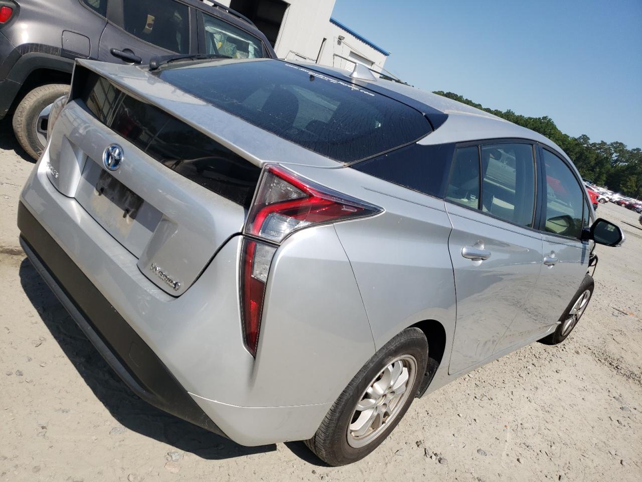 Photo 4 from auction – 2016 TOYOTA PRIUS with VIN JTDKARFU1G3016804