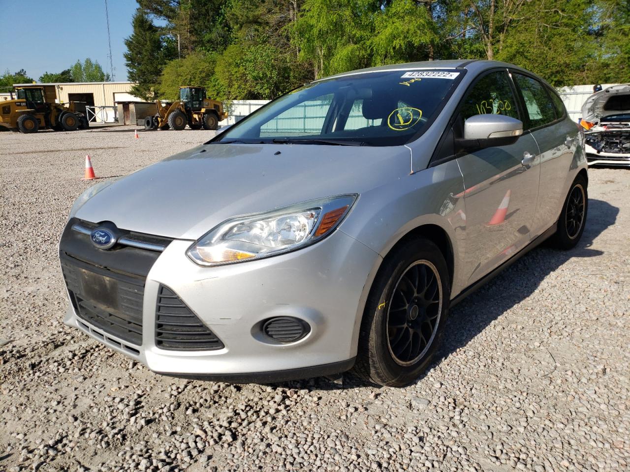 Photo 2 from auction – 2014 FORD FOCUS SE with VIN 1FADP3K2XEL395894