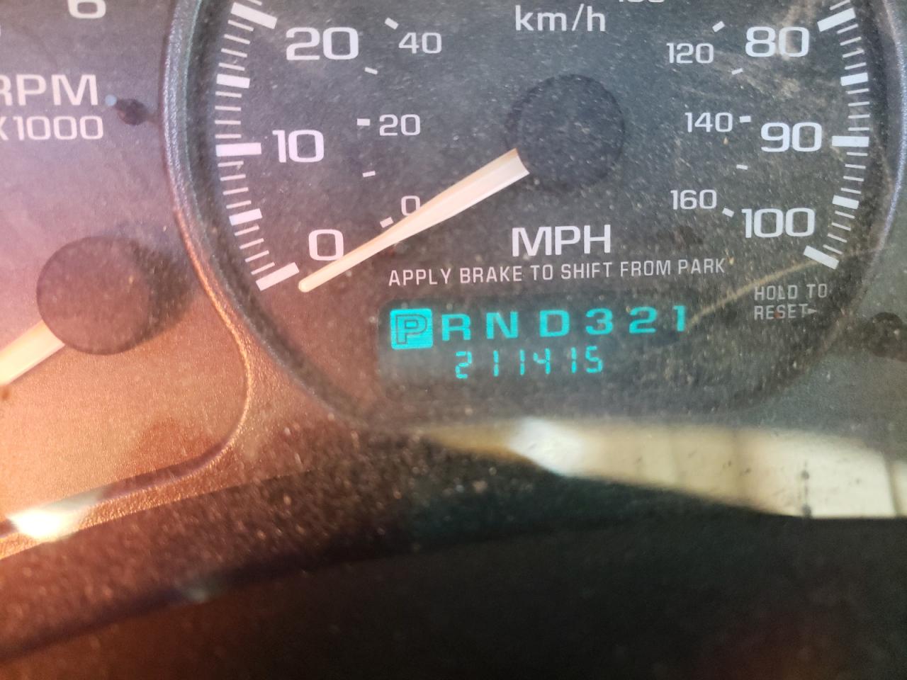 Photo 8 from auction – 2002 CHEVROLET AVALANCHE with VIN 3GNEK13T42G210974