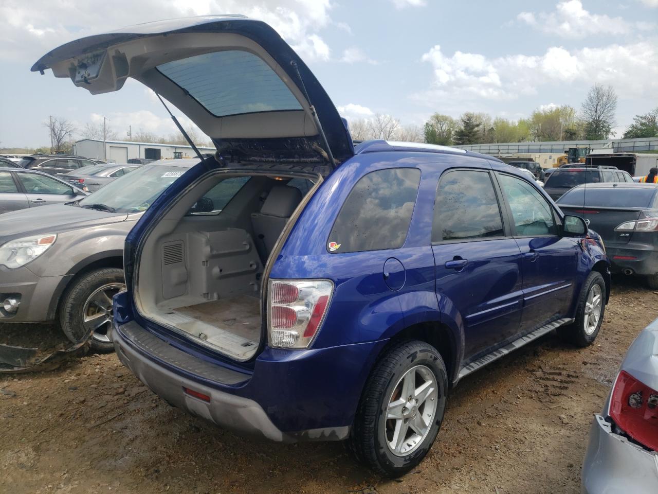 Photo 4 from auction – 2005 CHEVROLET EQUINOX LT with VIN 2CNDL63F056205310