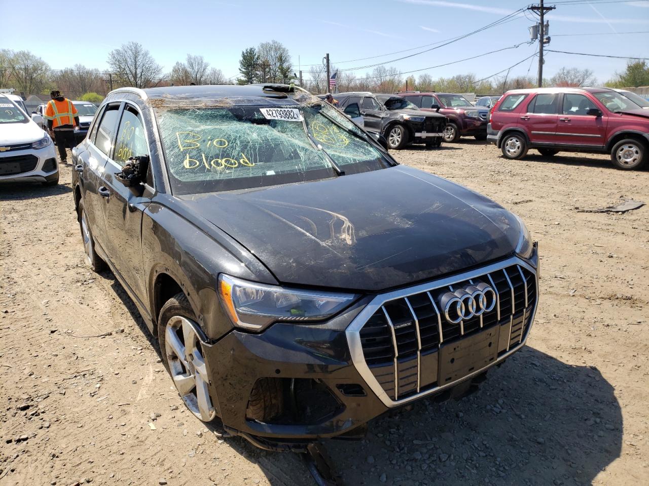 AUDI Q3 PREMIUM 2020 with VIN WA1AECF30L1076335 - Photo from auction