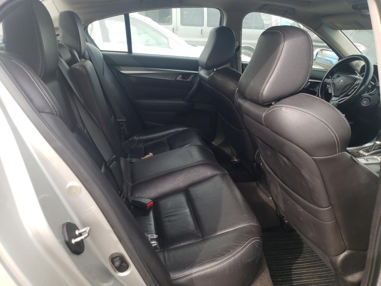 Photo 6 from auction – 2009 ACURA TL with VIN 19UUA96279A004034