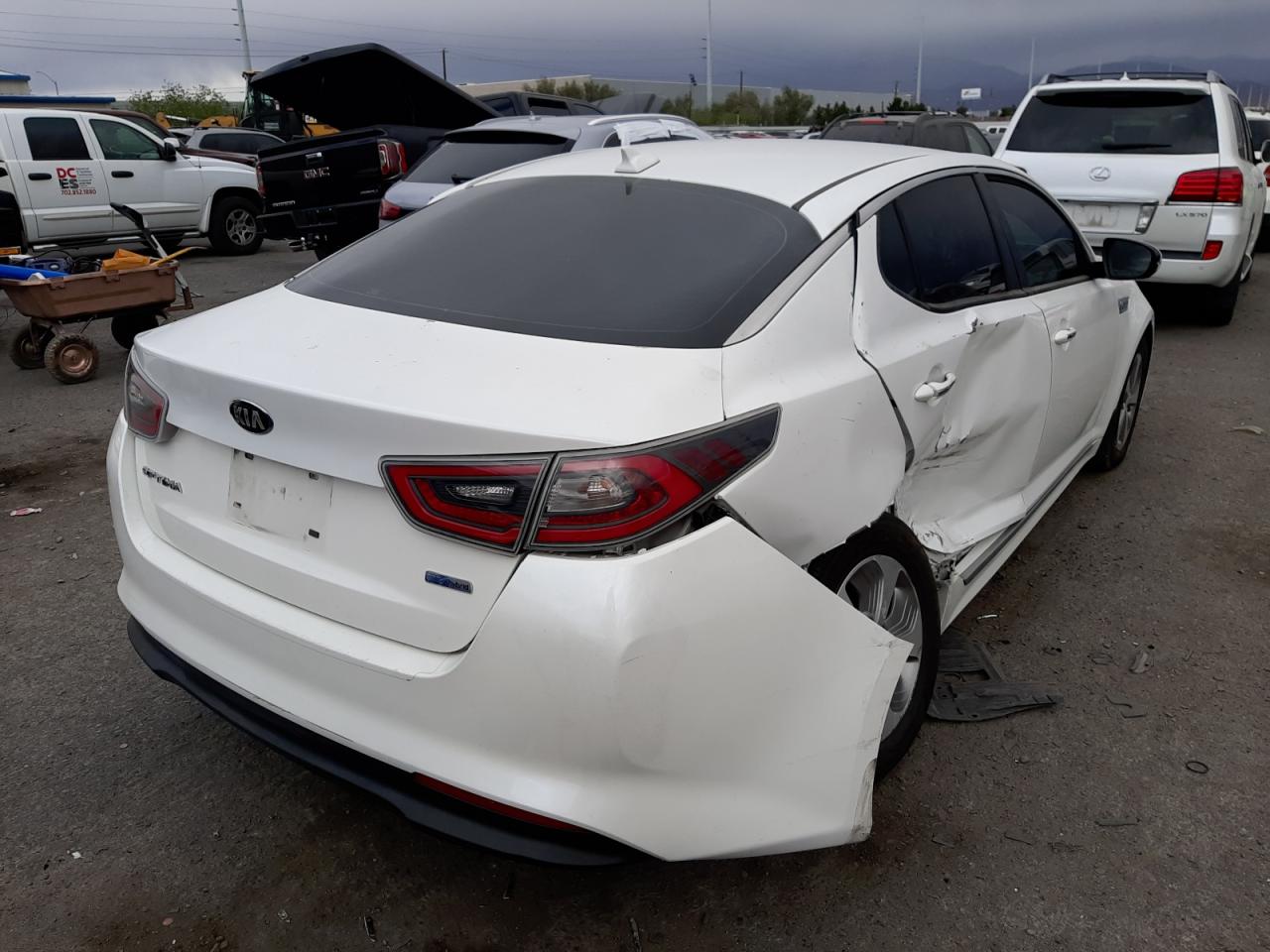 Photo 4 from auction – 2016 KIA OPTIMA HYB with VIN KNAGM4AD9G5099603