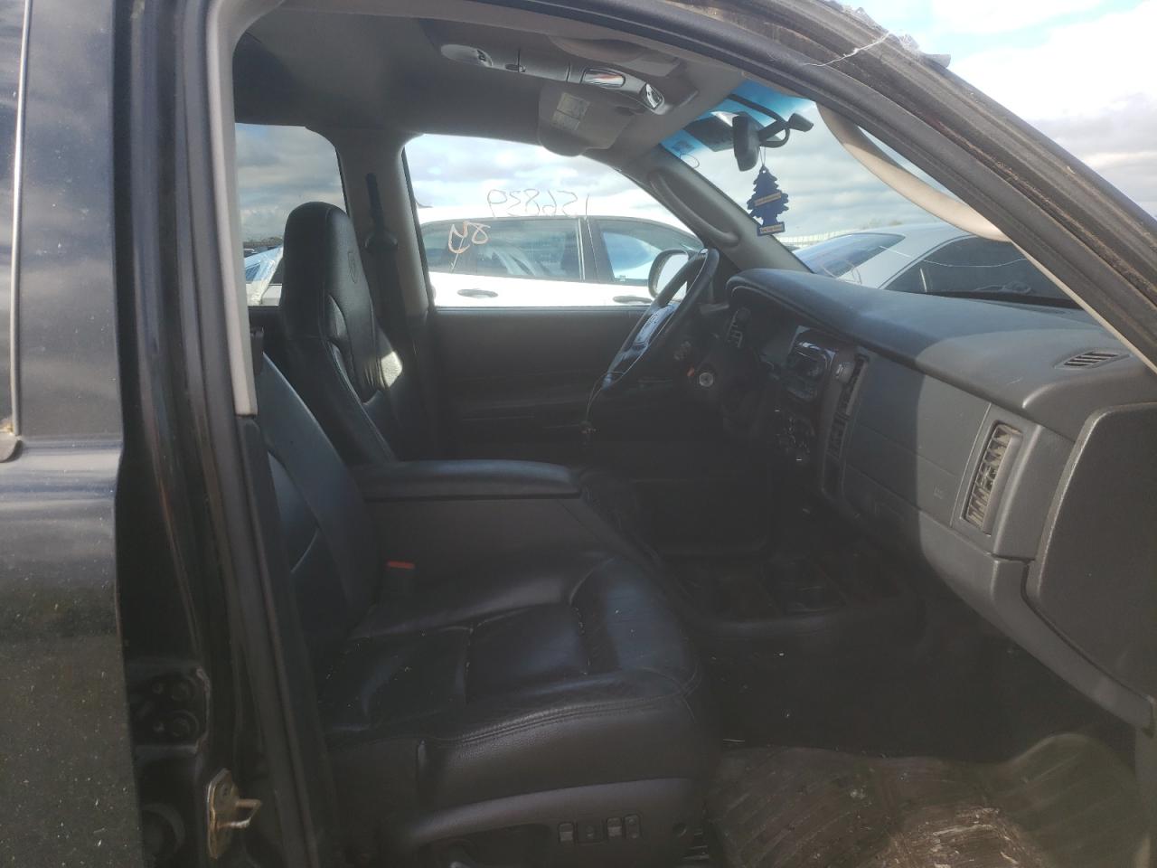 Photo 5 from auction – 2001 DODGE DURANGO with VIN 1B4HS28N81F545688