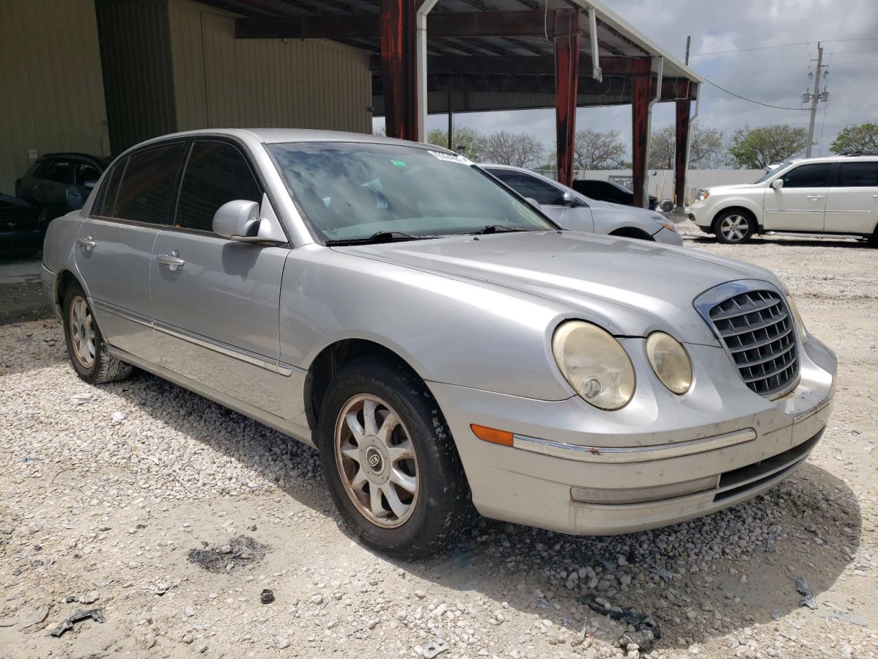 KIA AMANTI 2004 with VIN KNALD124245018948 - Photo from auction