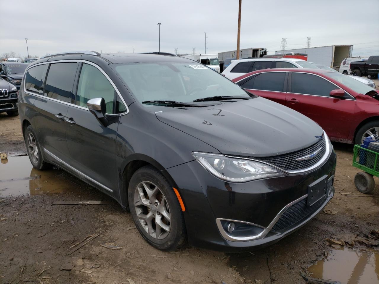 CHRYSLER PACIFICA L 2018 مع رقم تعريف المركبة 2C4RC1GG5JR229188 - صورة من المزاد