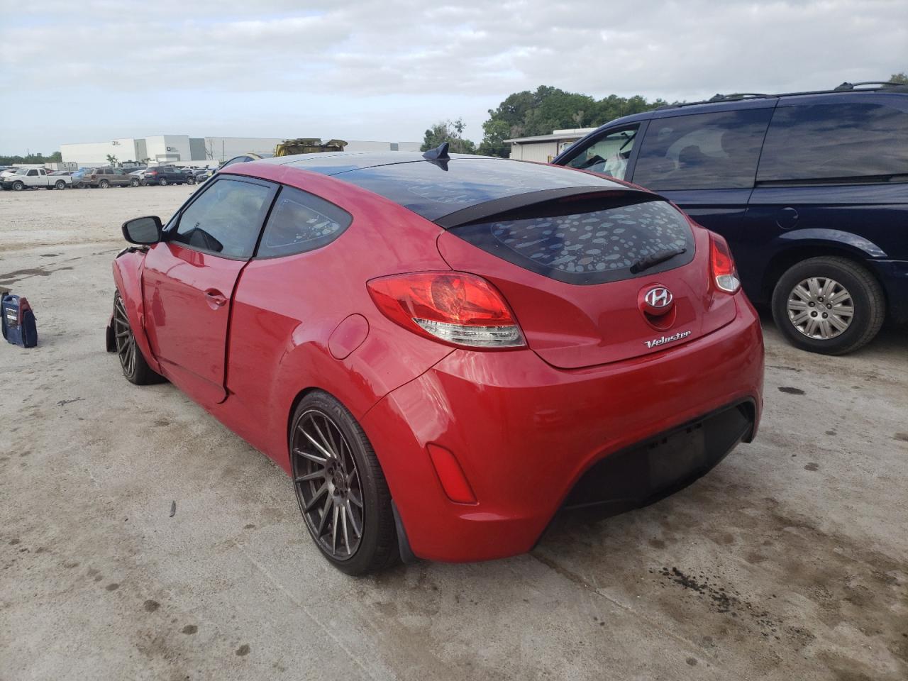 Foto 3 de la subasta – 2012 HYUNDAI VELOSTER con VIN KMHTC6AD1CU035258