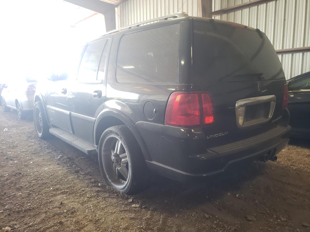 Photo 3 from auction – 2006 LINCOLN NAVIGATOR with VIN 5LMFU27506LJ25155