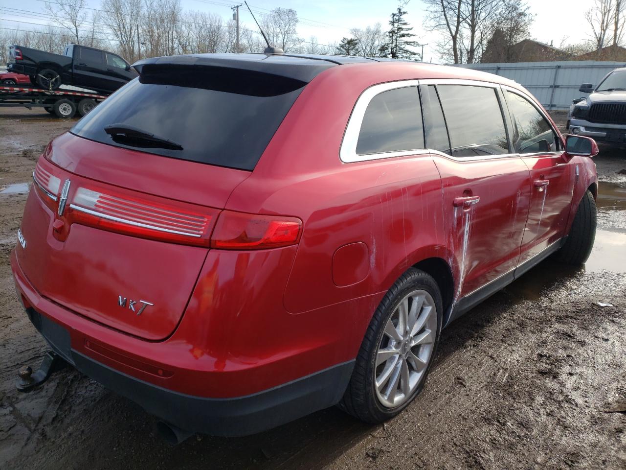 Photo 4 from auction – 2010 LINCOLN MKT with VIN 2LMHJ5AT1ABJ03367