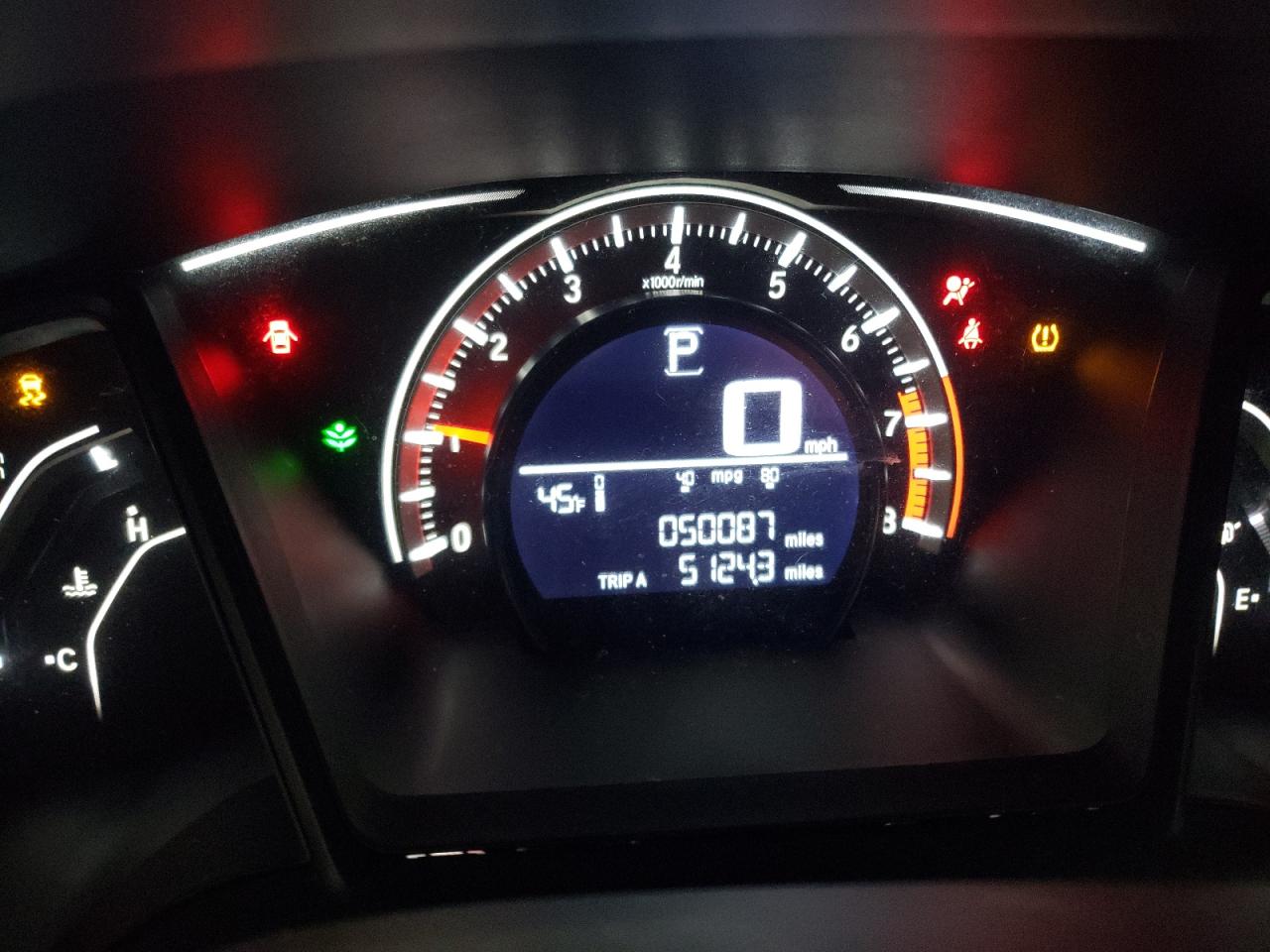 Photo 13 from auction – 2016 HONDA CIVIC LX with VIN 19XFC2F58GE248837