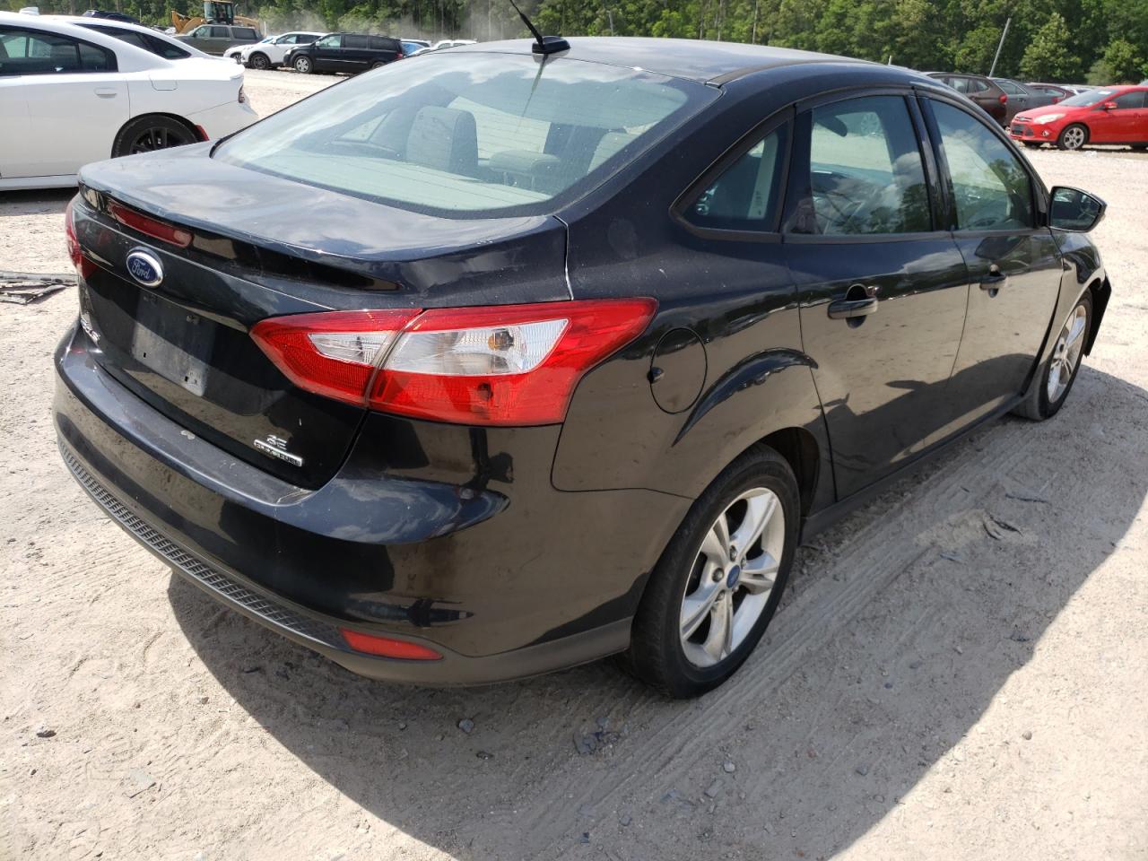 Photo 4 from auction – 2013 FORD FOCUS SE with VIN 1FADP3F2XDL125895