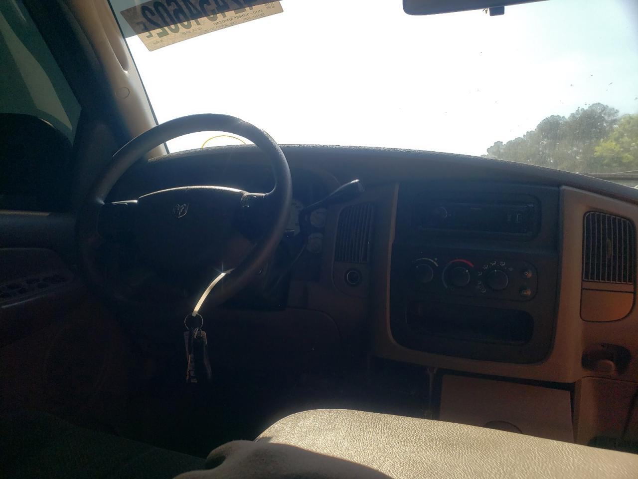 Zdjęcie 9 z aukcji – 2005 DODGE RAM 1500 S z VIN 1D7HA18D15J539554