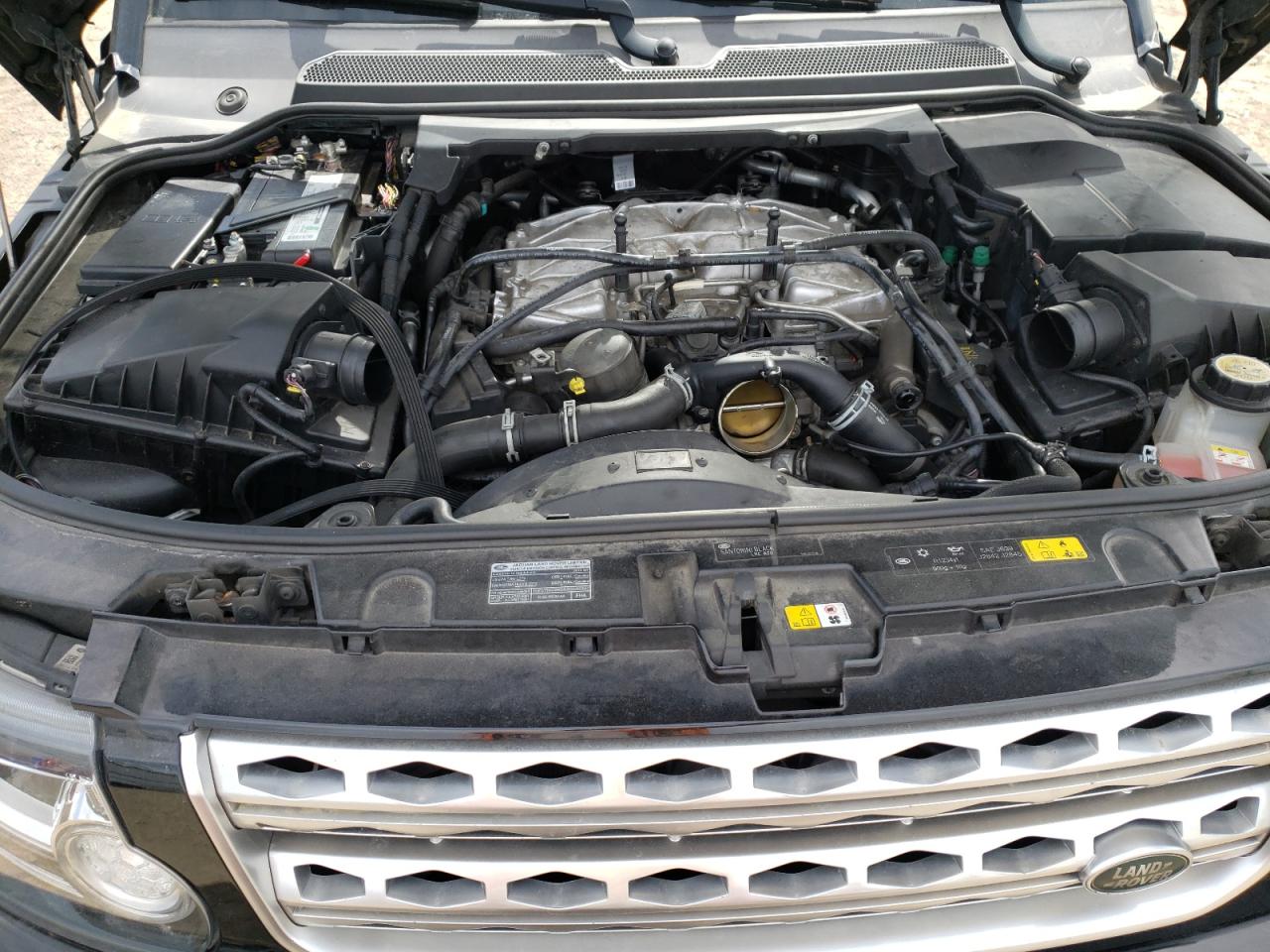 Photo 7 from auction – 2015 LAND ROVER LR4 HSE LU with VIN SALAK2V61FA761462