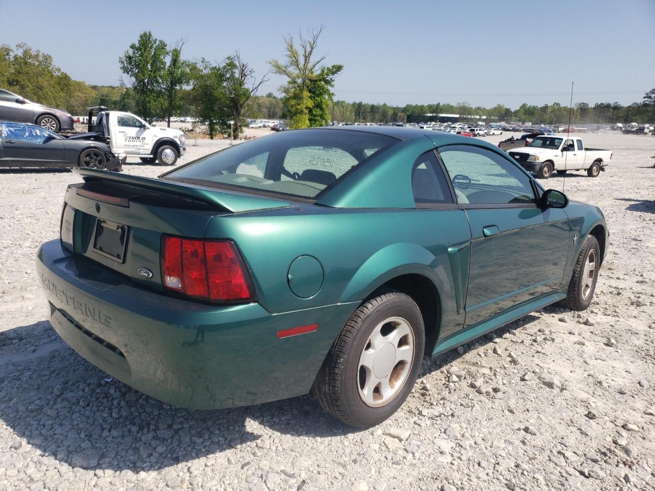 Photo 4 from auction – 2000 FORD MUSTANG with VIN 1FAFP4045YF160549