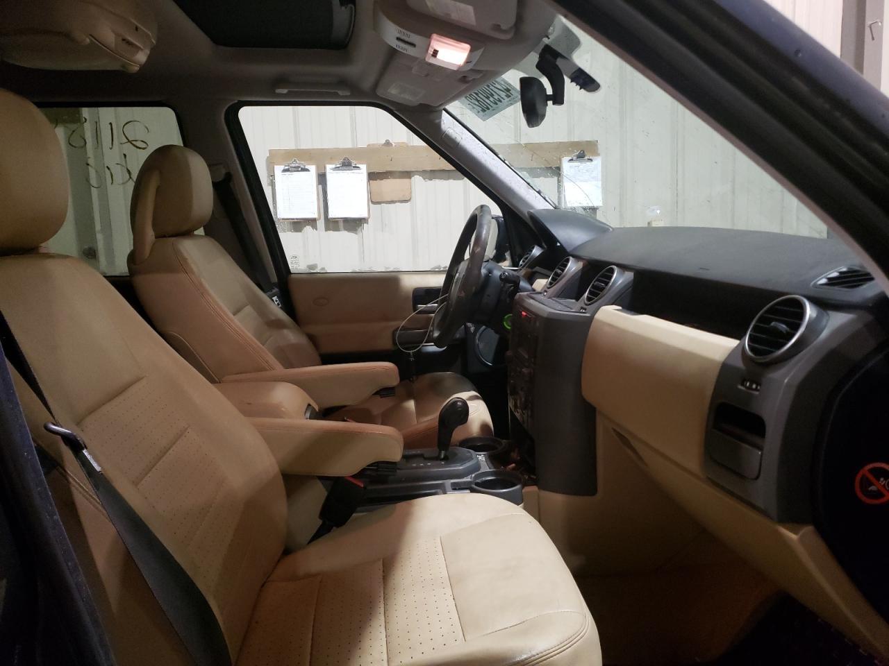 Photo 5 from auction – 2006 LAND ROVER LR3 SE with VIN SALAE25406A370194