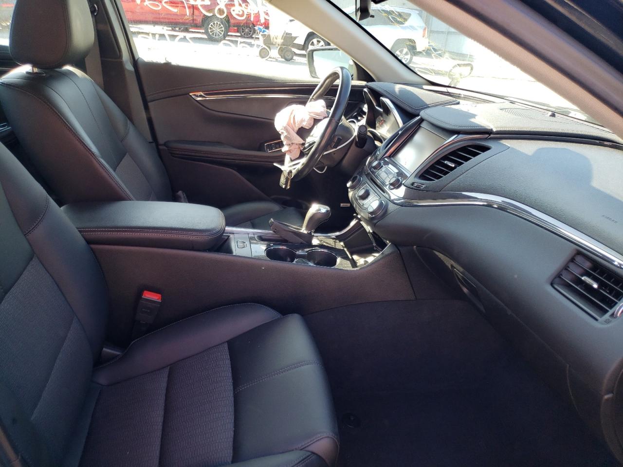 Photo 5 from auction – 2018 CHEVROLET IMPALA LT with VIN 1G1105S32JU103979