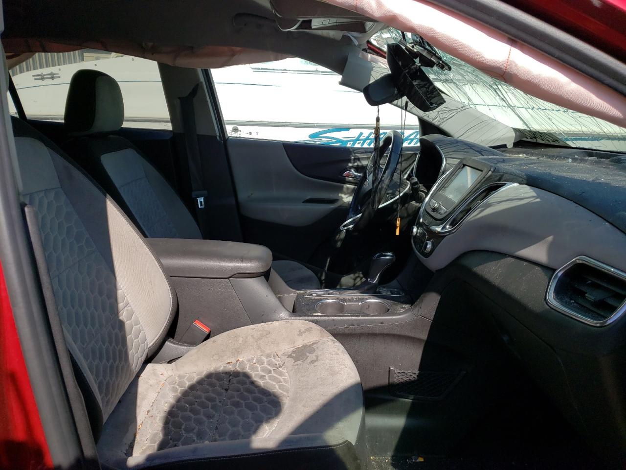 Photo 5 from auction – 2018 CHEVROLET EQUINOX LT with VIN 3GNAXKEX0JS569062