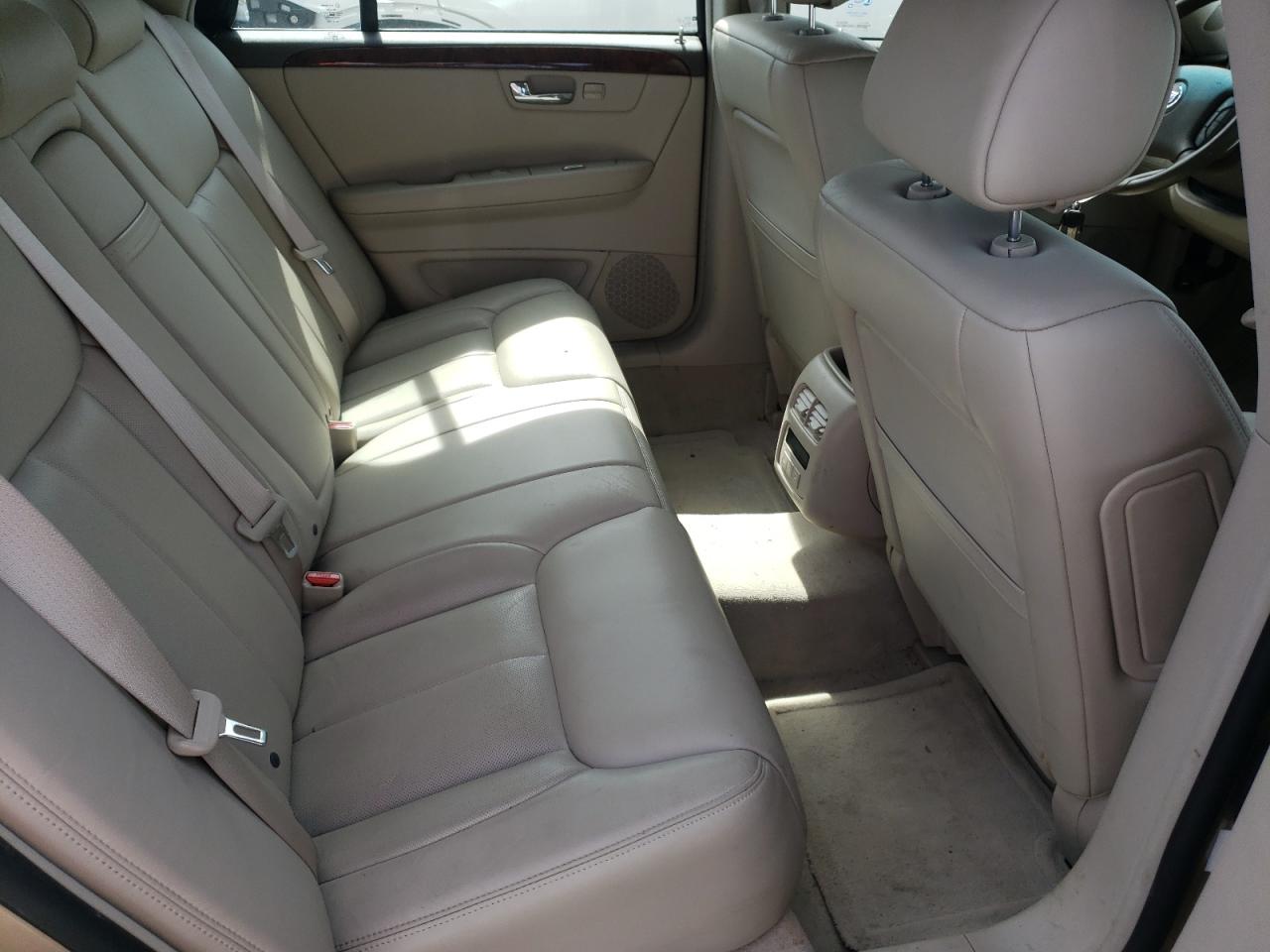 Photo 6 from auction – 2006 CADILLAC DTS with VIN 1G6KD57Y46U117803