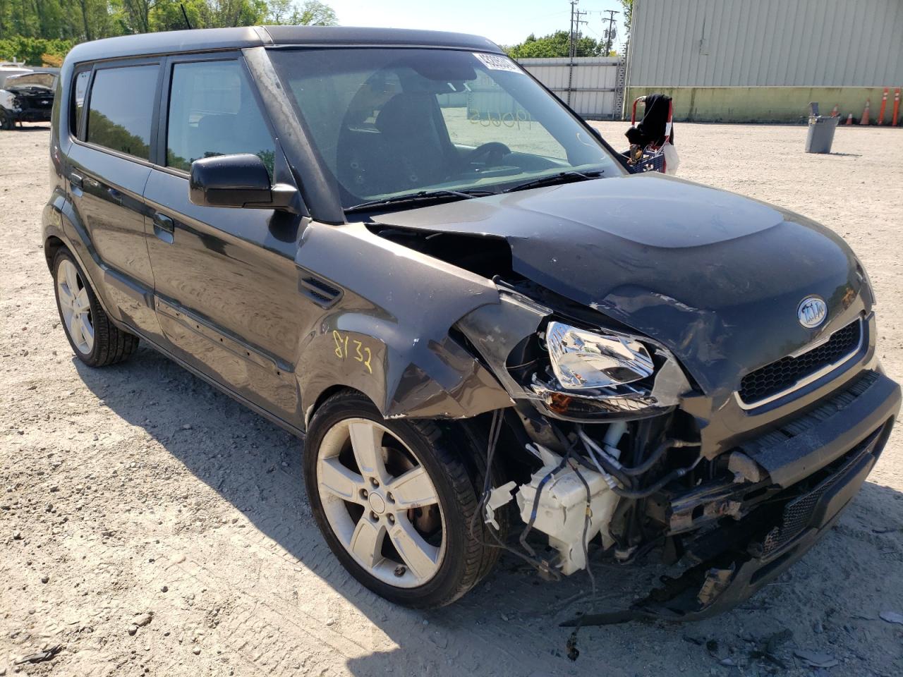 KIA SOUL + 2010 with VIN KNDJT2A28A7039693 - Photo from auction