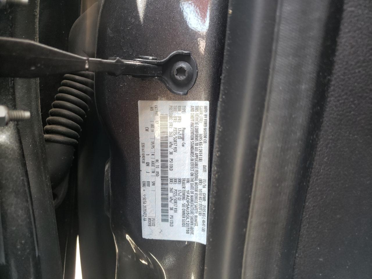 Photo 10 from auction – 2016 FORD CMAX with VIN 1FADP5AU5GL120788