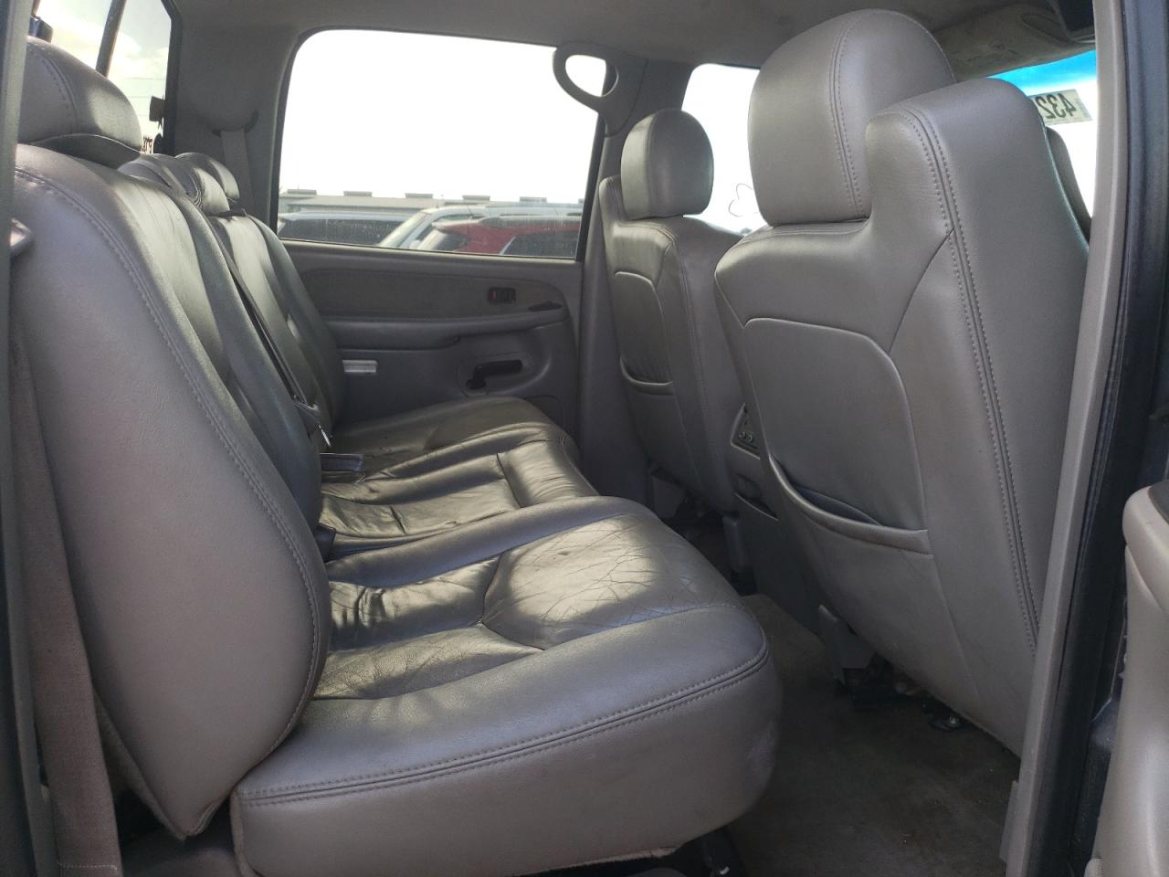 Photo 6 from auction – 2003 CHEVROLET SILVERADO with VIN 1GCHK23U03F190553