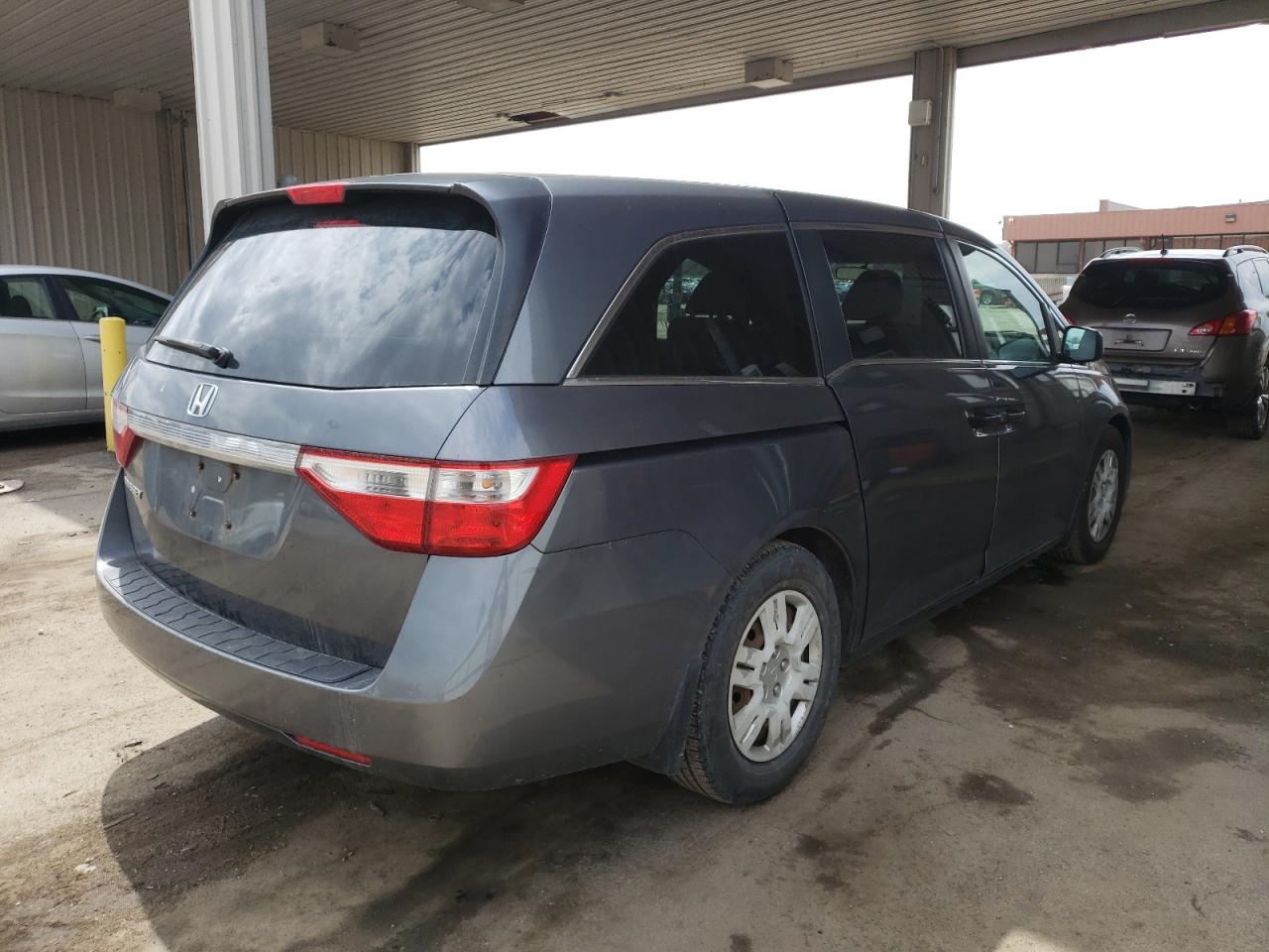 Photo 4 from auction – 2011 HONDA ODYSSEY LX with VIN 5FNRL5H29BB022164