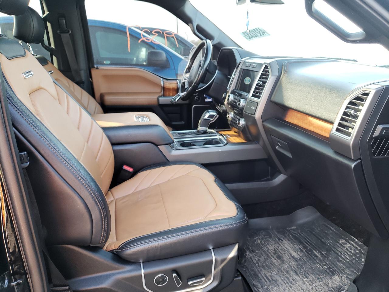 Photo 5 from auction – 2016 FORD F150 SUPER with VIN 1FTEW1EG0GFC77920