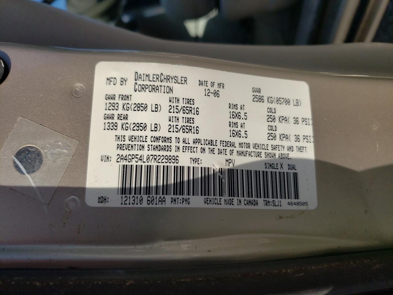 Photo 10 from auction – 2007 CHRYSLER TOWN & COU with VIN 2A4GP54L07R229896