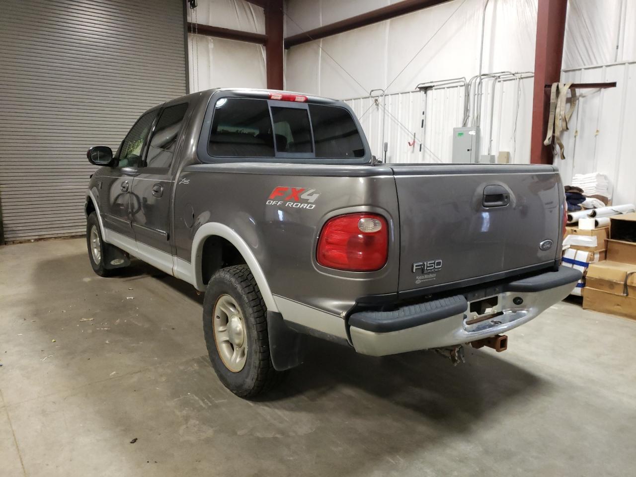 Photo 3 from auction – 2002 FORD F150 SUPER with VIN 1FTRW08L32KC14864