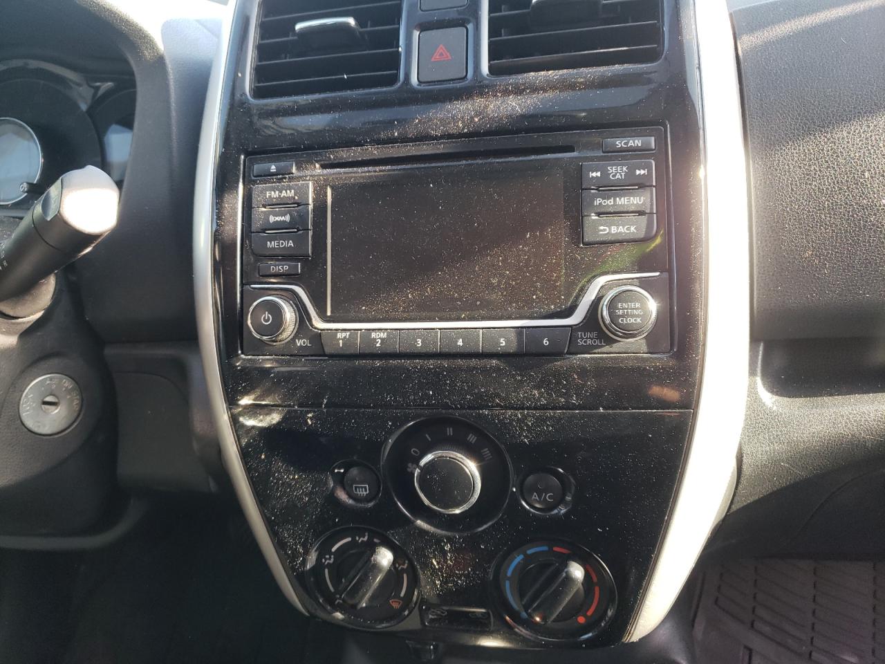 Photo 9 from auction – 2017 NISSAN VERSA NOTE with VIN 3N1CE2CP3HL359721