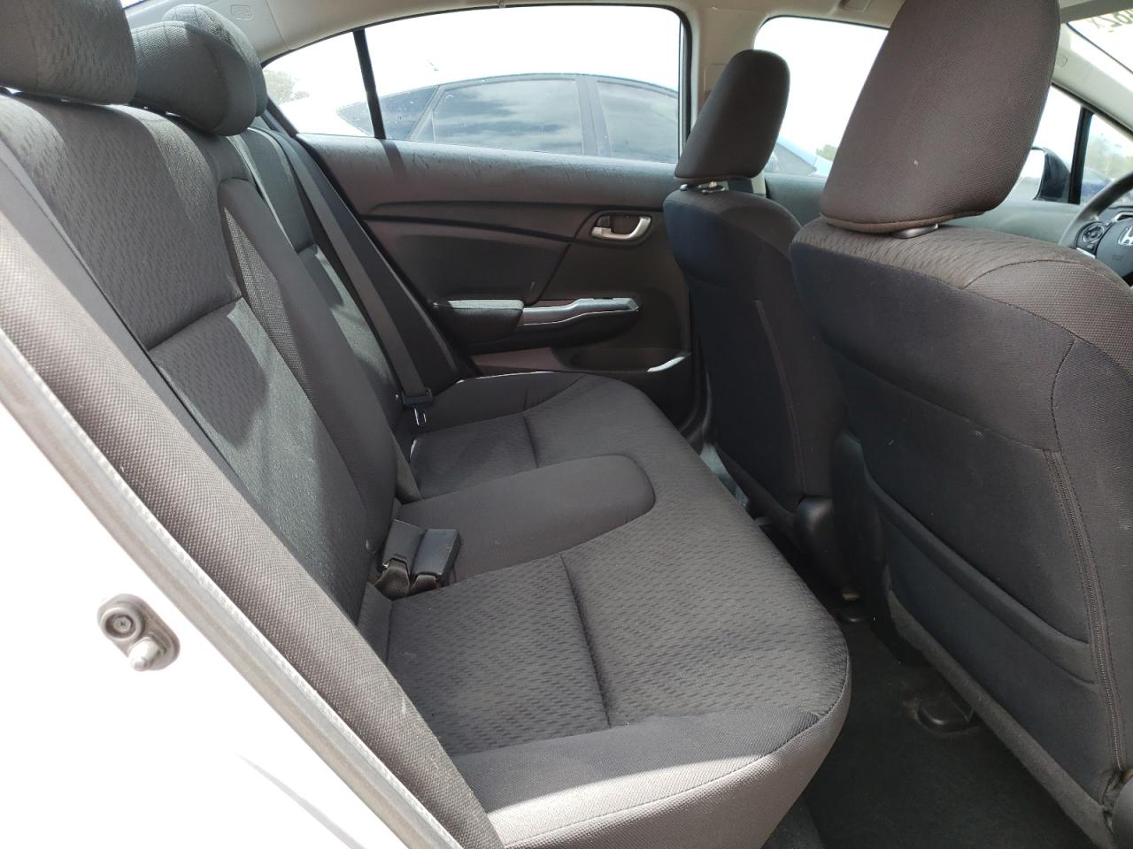 Photo 6 from auction – 2014 HONDA CIVIC LX with VIN 19XFB2F53EE052899