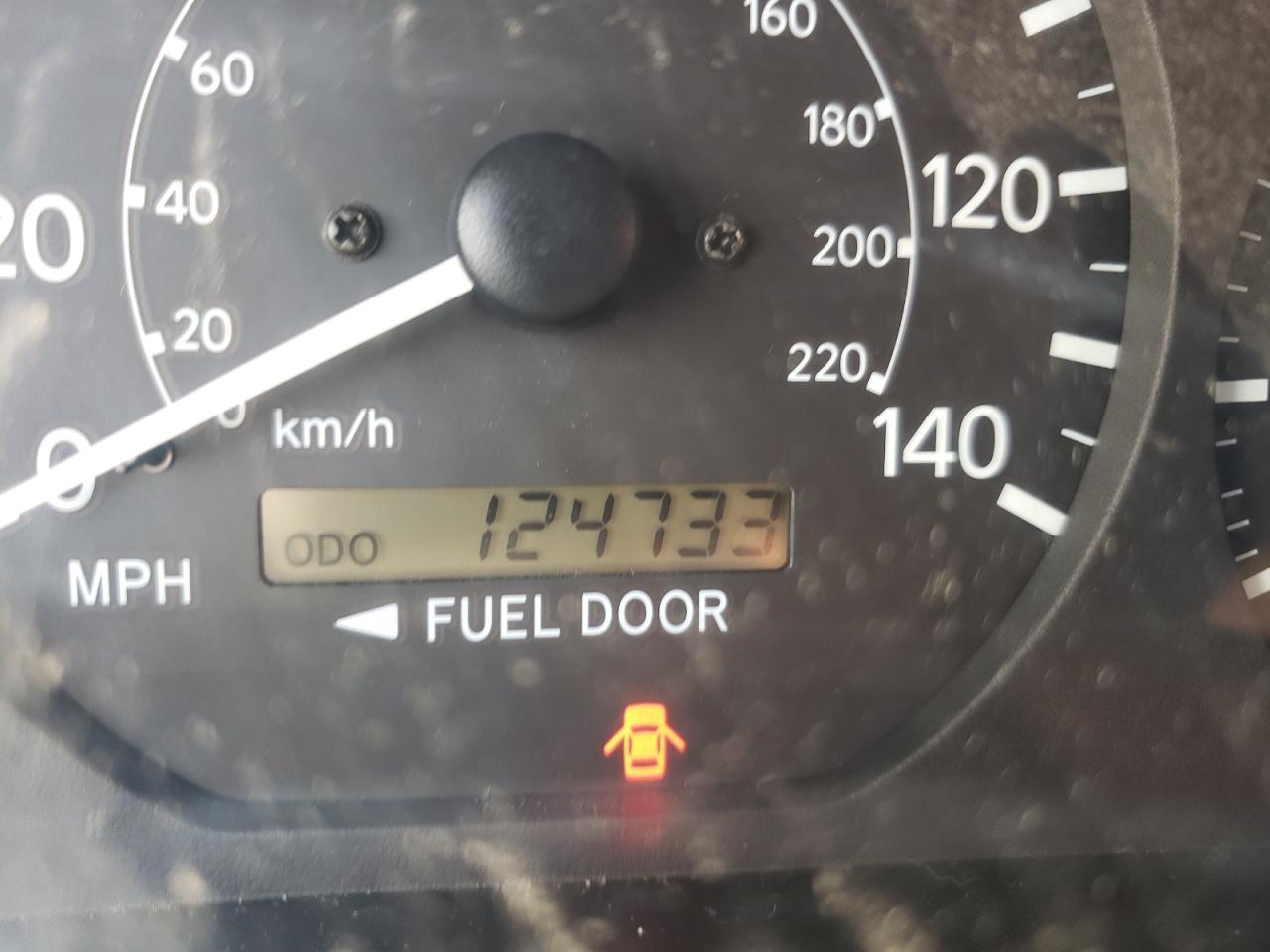 Photo 8 from auction – 2001 TOYOTA CAMRY CE with VIN 4T1BG22K41U025469