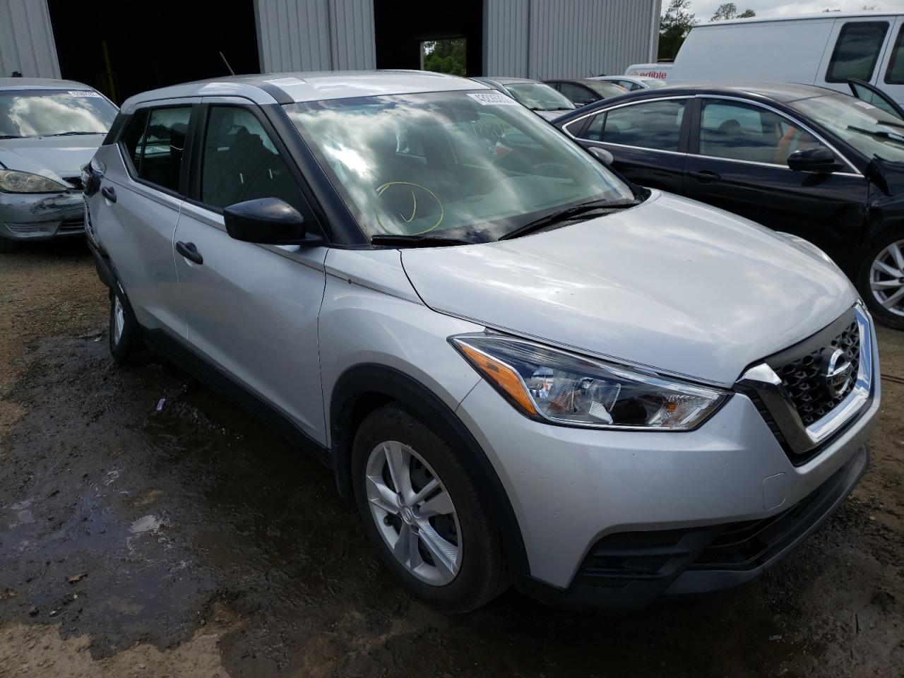 NISSAN KICKS S 2020 with VIN 3N1CP5BV6LL557570 - Photo from auction