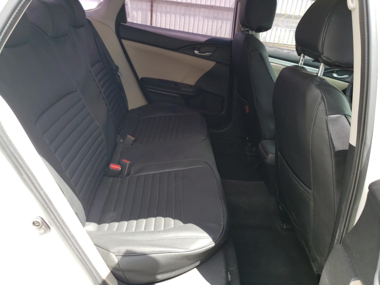 Photo 6 from auction – 2016 HONDA CIVIC LX with VIN 2HGFC2F54GH562152