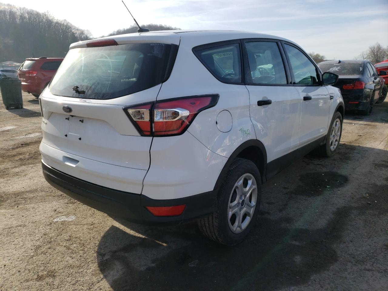 Photo 4 from auction – 2017 FORD ESCAPE S with VIN 1FMCU0F75HUA47627