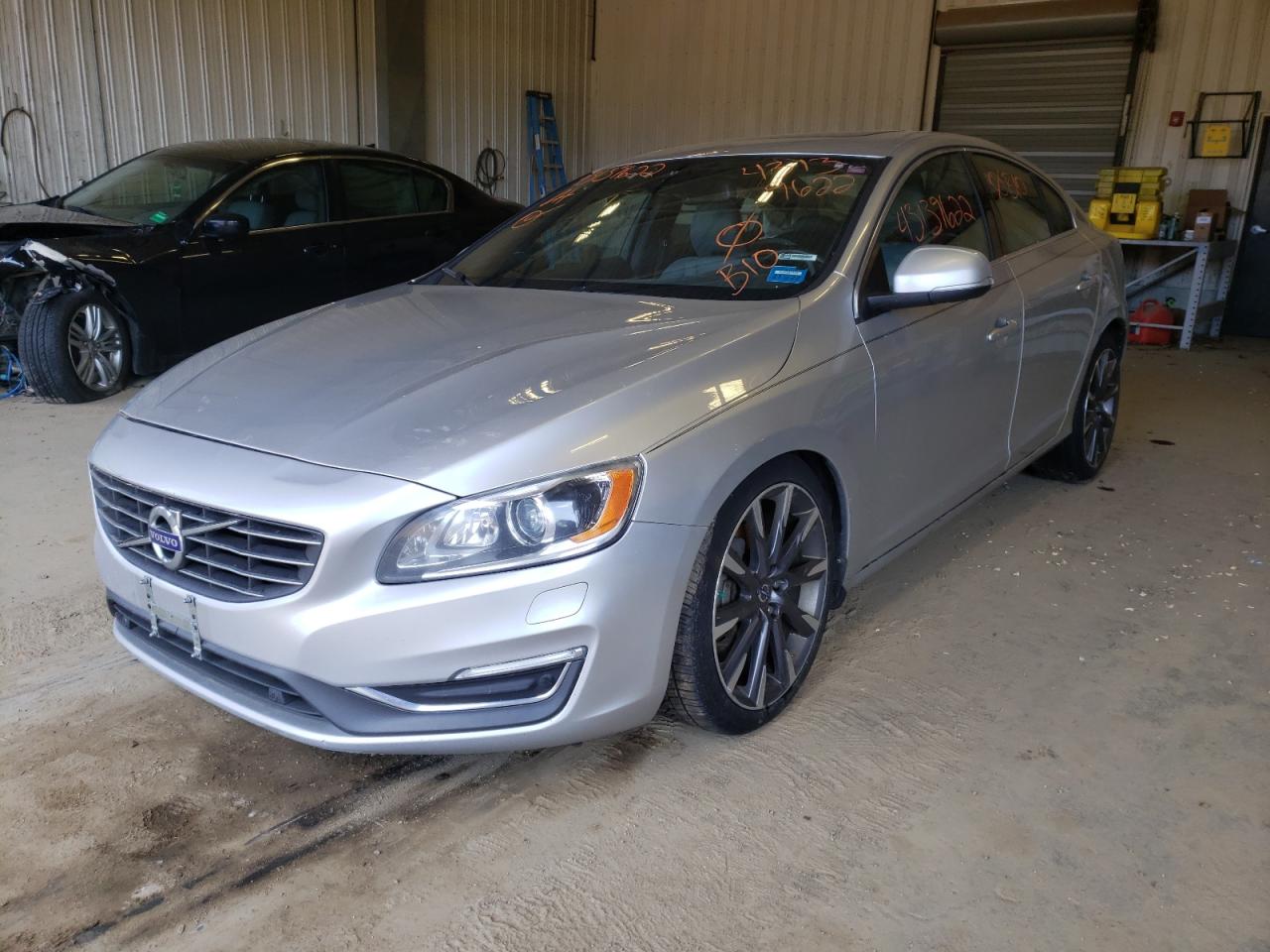 Photo 2 from auction – 2014 VOLVO S60 T6 with VIN YV1902FH0E1270146