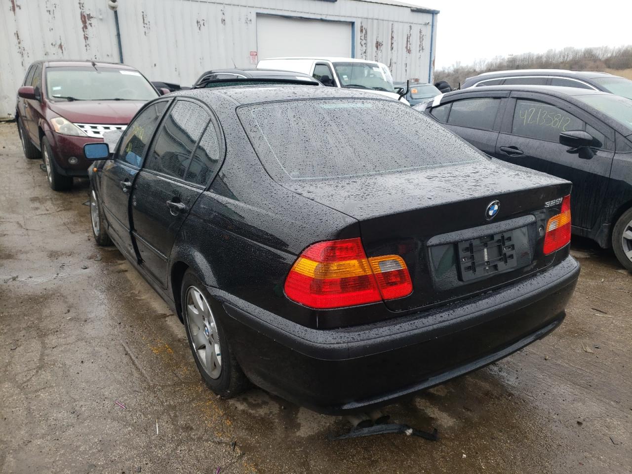 Photo 3 from auction – 2004 BMW 325 I with VIN WBAEV33484KR31697