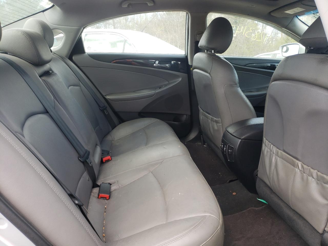 Photo 6 from auction – 2012 HYUNDAI SONATA SE with VIN 5NPEC4AC8CH493527