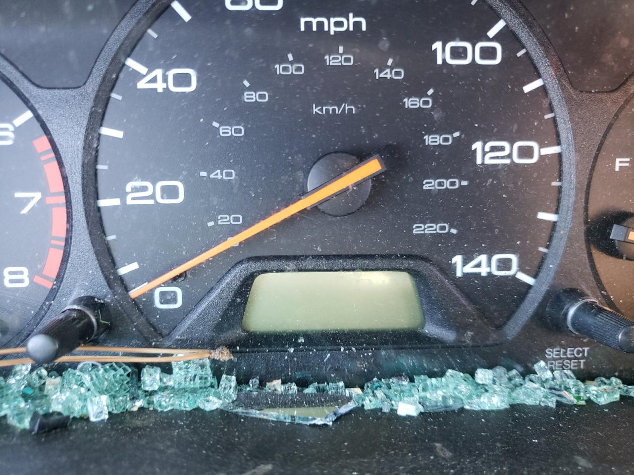 Photo 12 from auction – 2004 HONDA ODYSSEY with VIN 5FNRL18914B044295