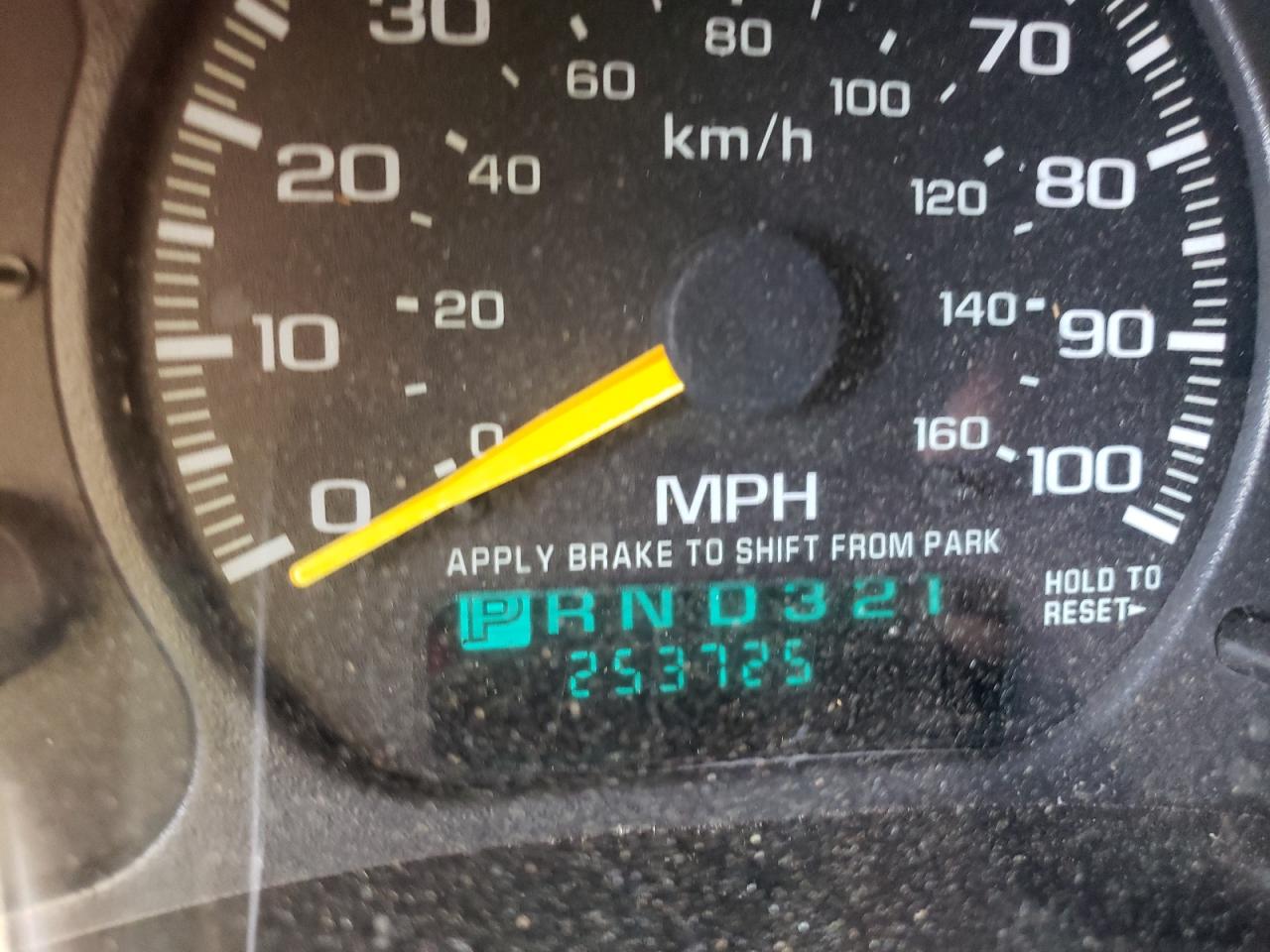 Photo 8 from auction – 2001 CHEVROLET SILVERADO with VIN 2GCEC19V811357014