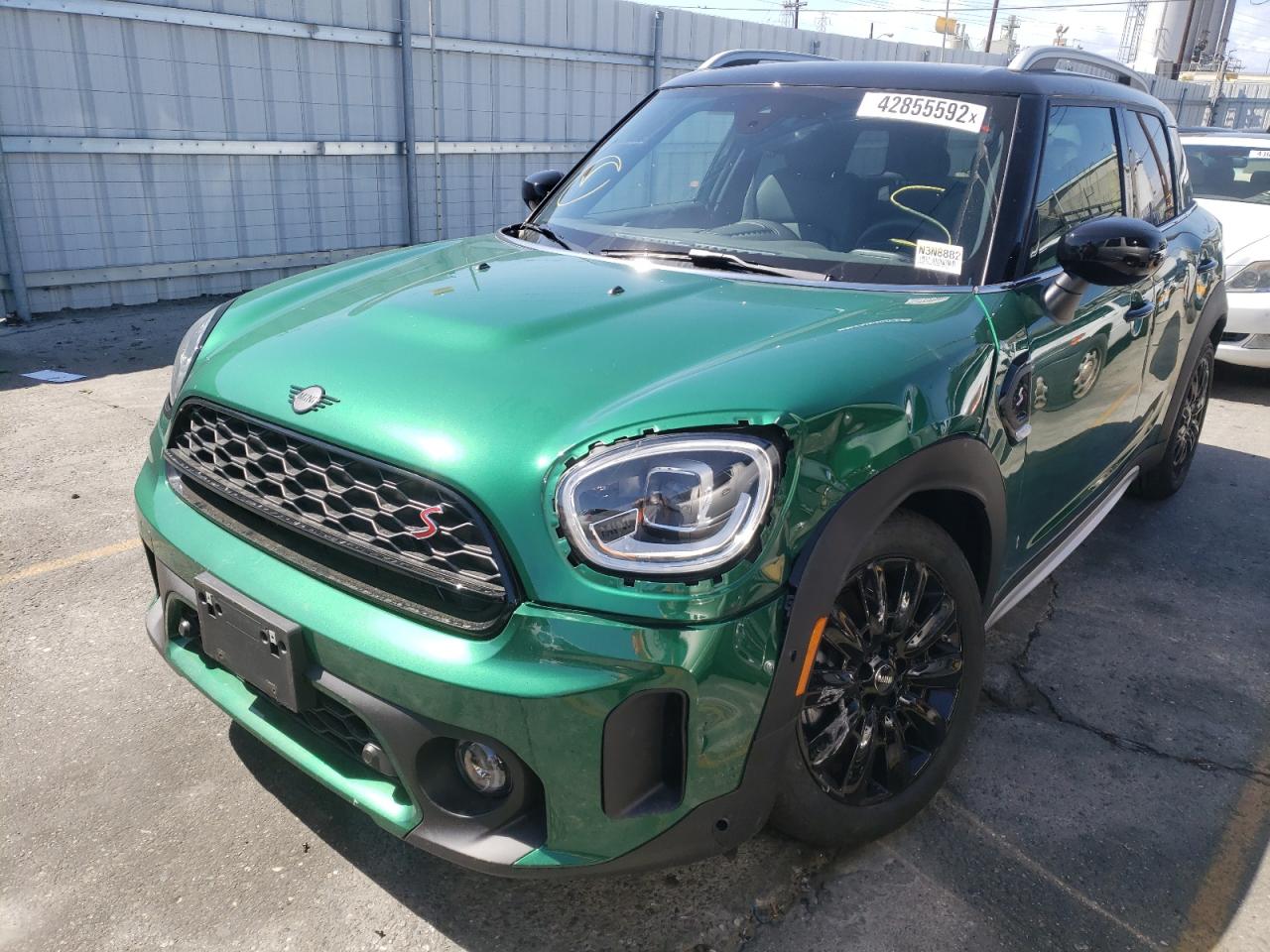 Photo 2 from auction – 2022 MINI COOPER with VIN WMZ53BR03N3N88882