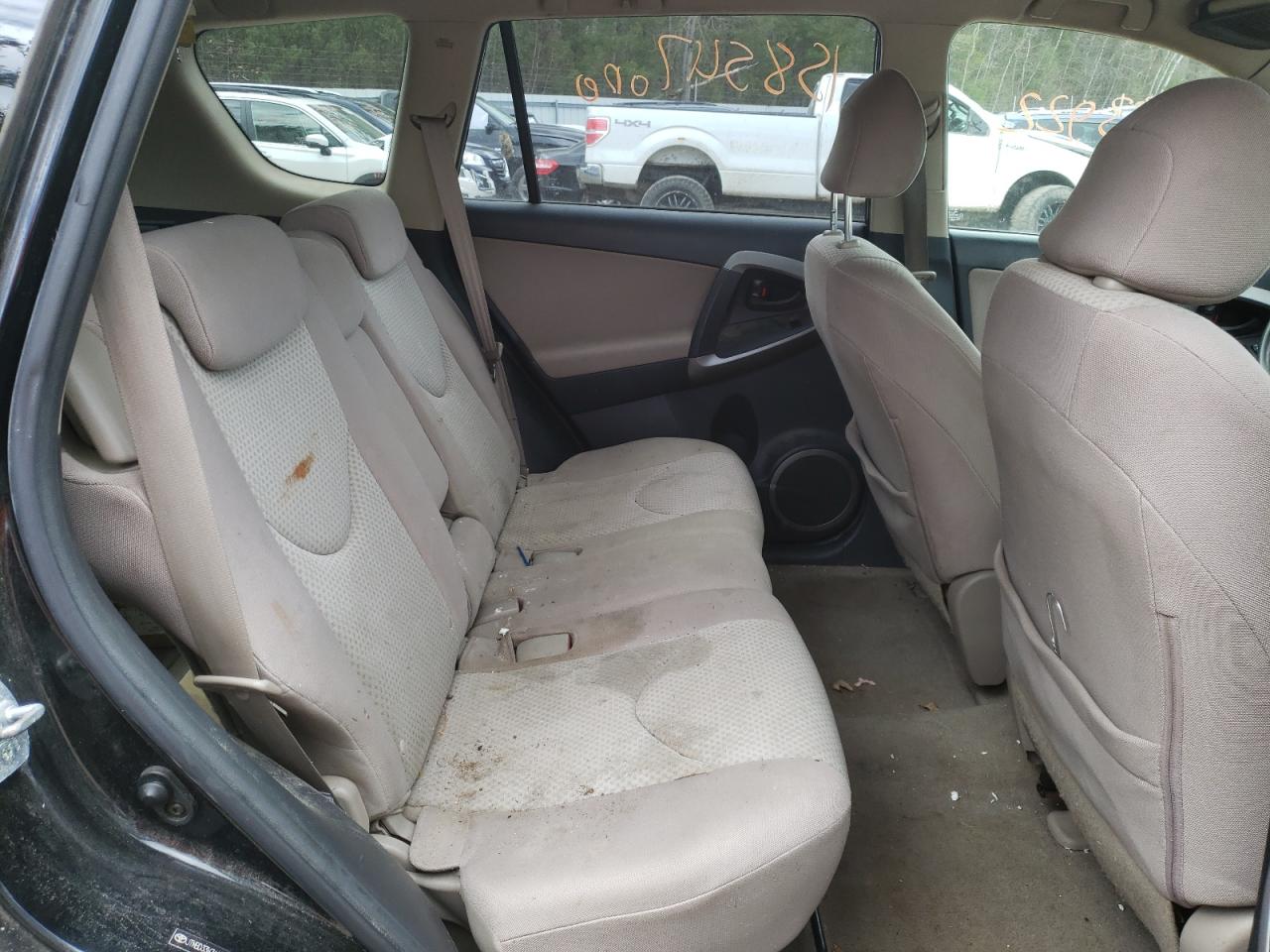 Photo 6 from auction – 2006 TOYOTA RAV4 with VIN JTMBD33V766007393