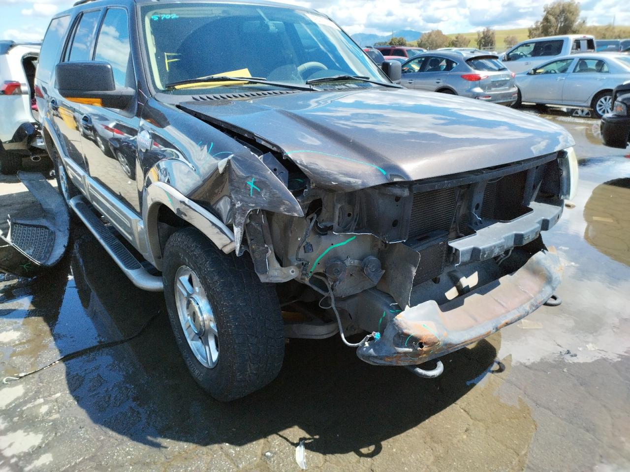 Photo 9 from auction – 2006 FORD EXPEDITION with VIN 1FMFU18556LA11485
