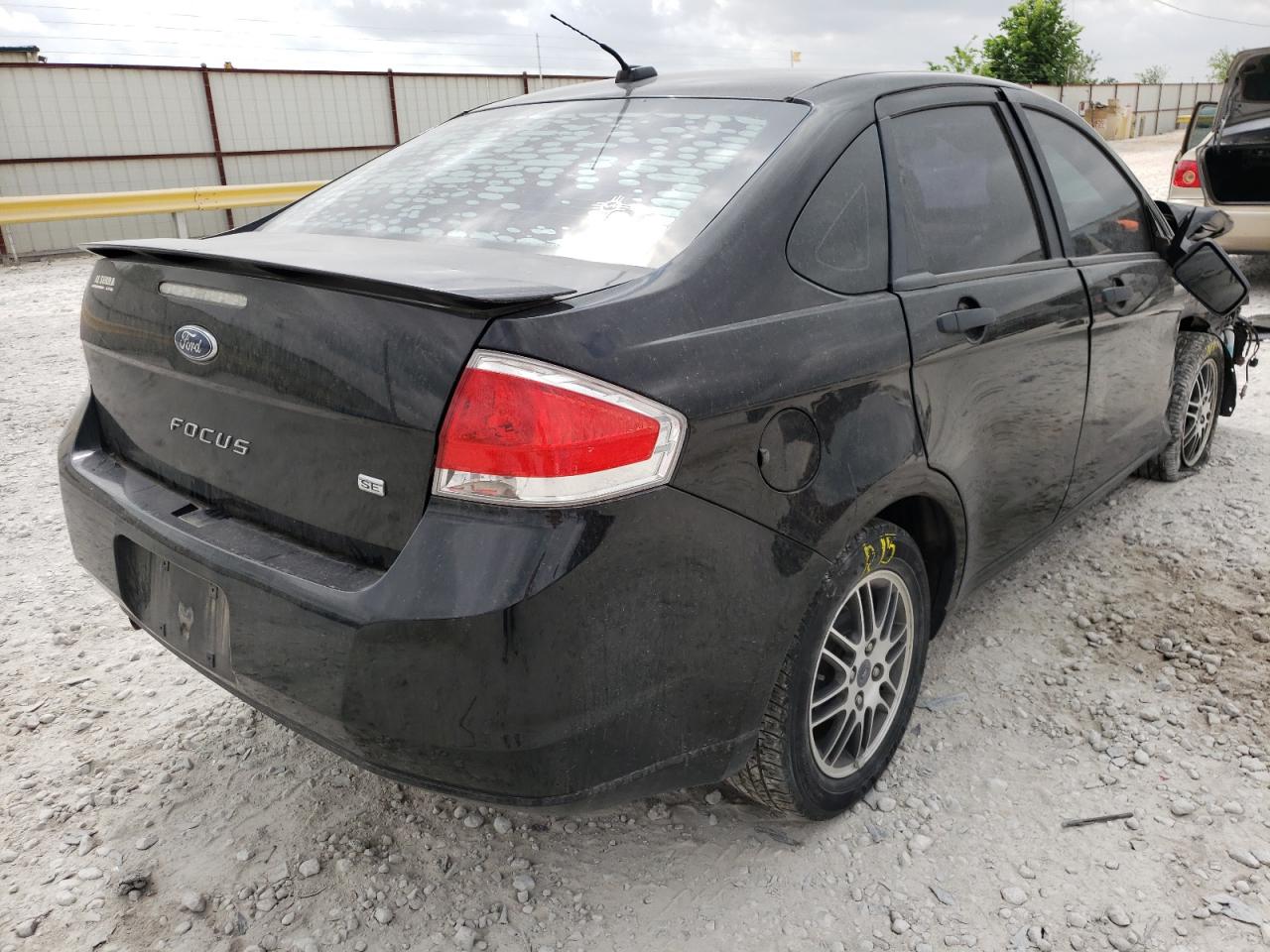 Photo 4 from auction – 2010 FORD FOCUS SE with VIN 1FAHP3FN7AW123317