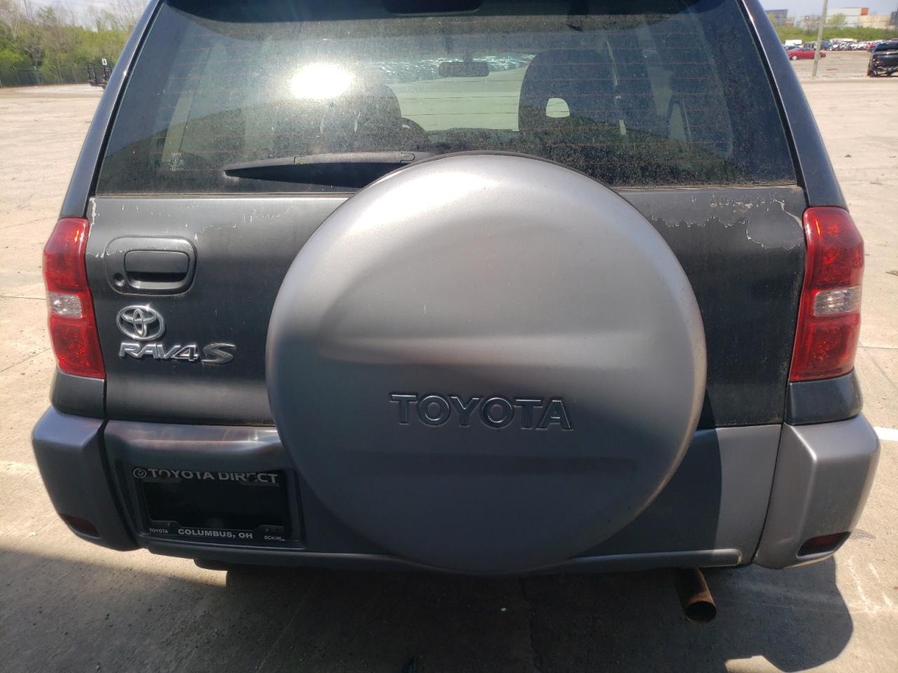 Photo 9 from auction – 2004 TOYOTA RAV4 with VIN JTEGD20V040005940