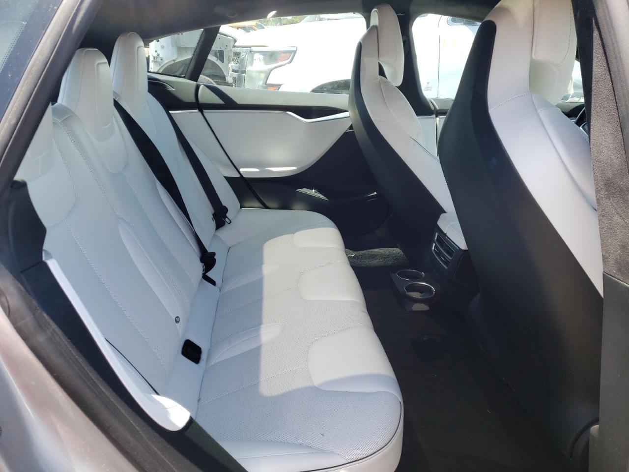 Photo 6 from auction – 2017 TESLA MODEL S with VIN 5YJSA1E4XHF183752